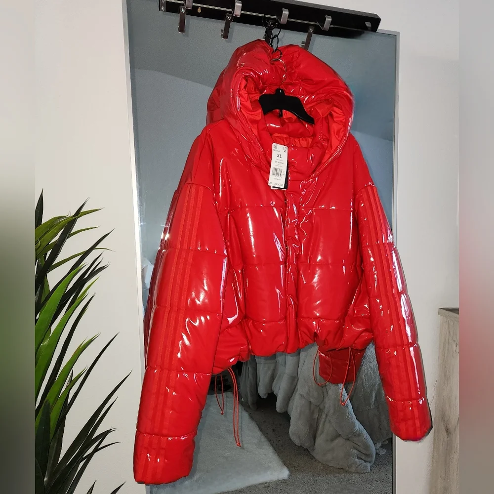 NWT Adidas x Ivy Park Faux Latex Cropped Puffer Jacket, Red, Unisex XL - Picture 3 of 8